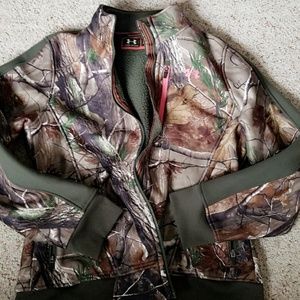 Women's Camo/Pink Under Armour lined Jacket